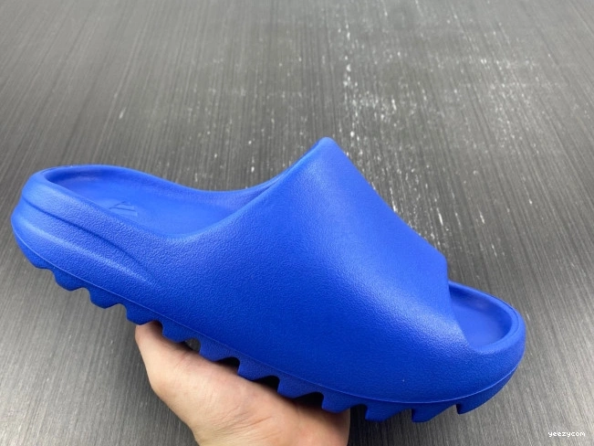 Azure Slide ID4133 Yeezy Adidas 1005